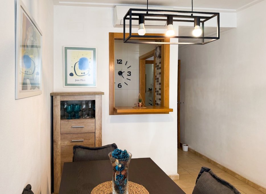 Resale - Apartment / flat - Torrevieja - Centro