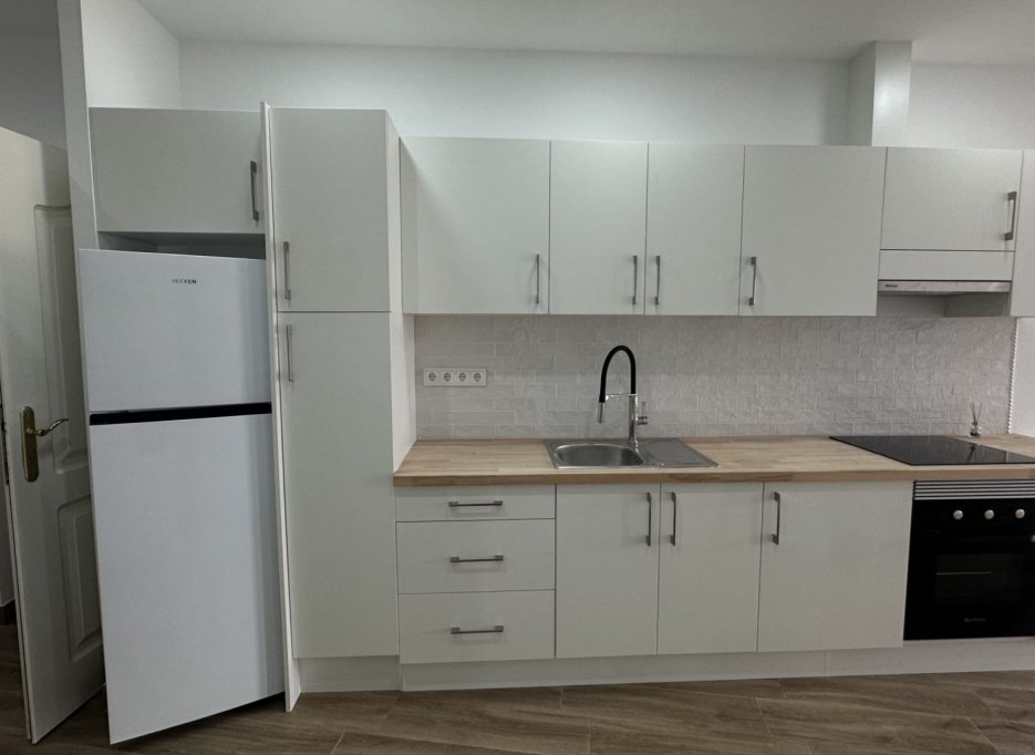 Resale - Apartment / flat - Torrevieja - Centro
