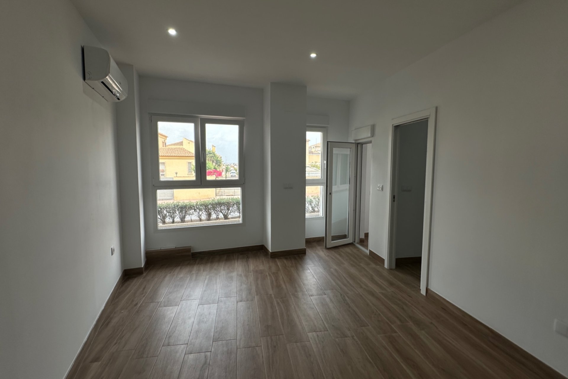 Resale - Apartment / flat - Torrevieja - Centro