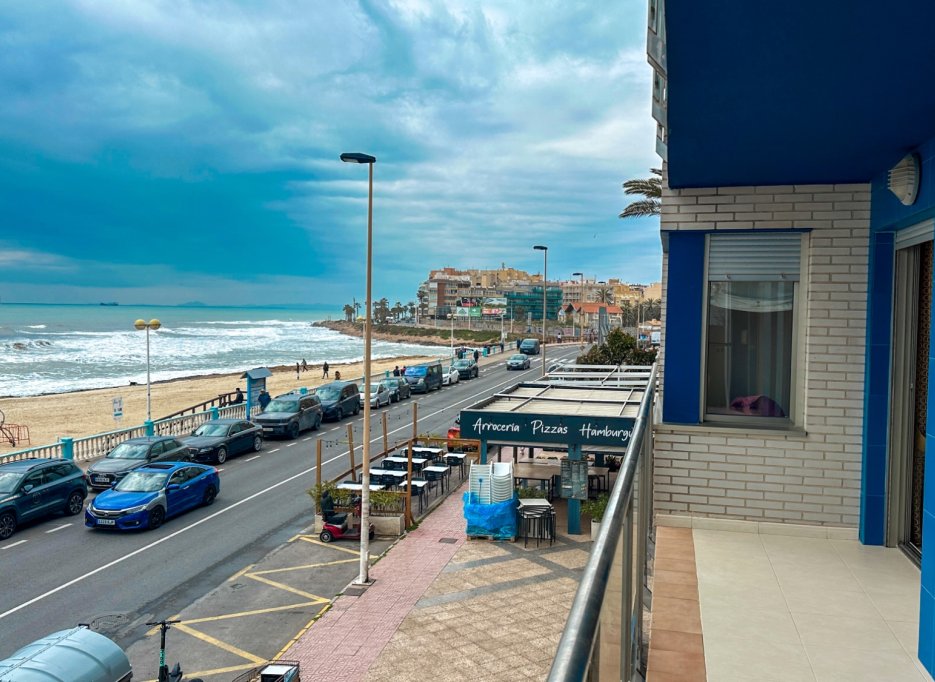 Resale - Apartment / flat - Torrevieja - Playa de los Locos