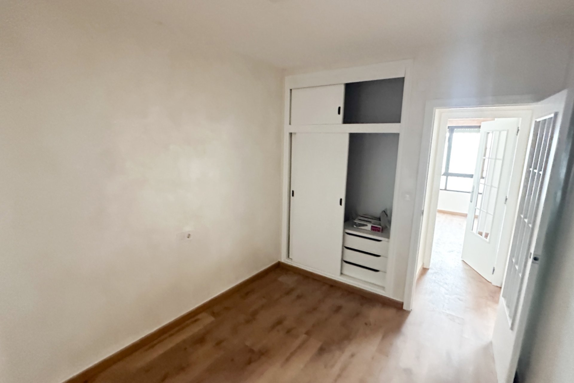 Resale - Apartment / flat - Torrevieja - Playa de los Locos