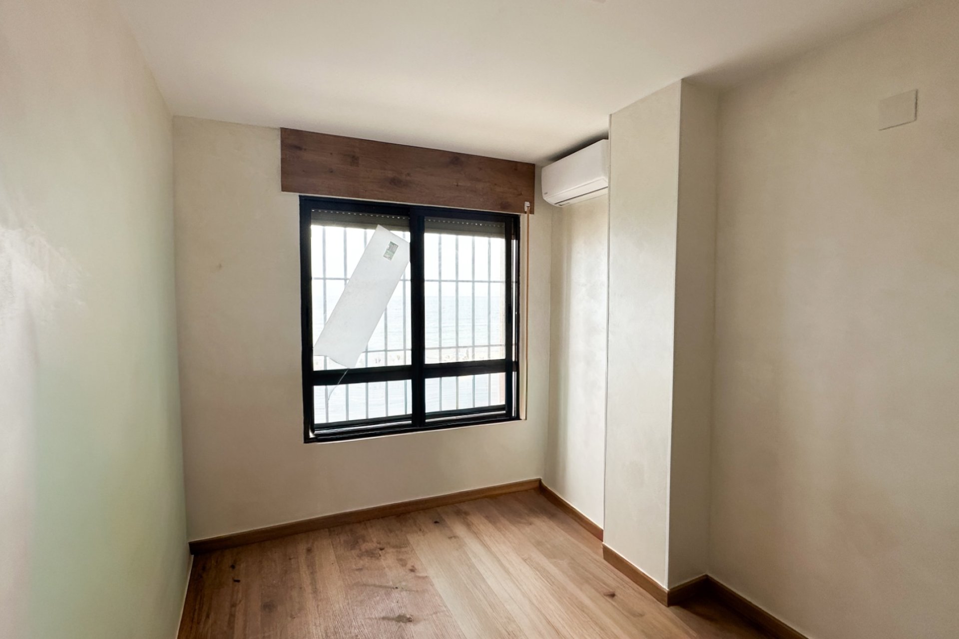 Resale - Apartment / flat - Torrevieja - Playa de los Locos