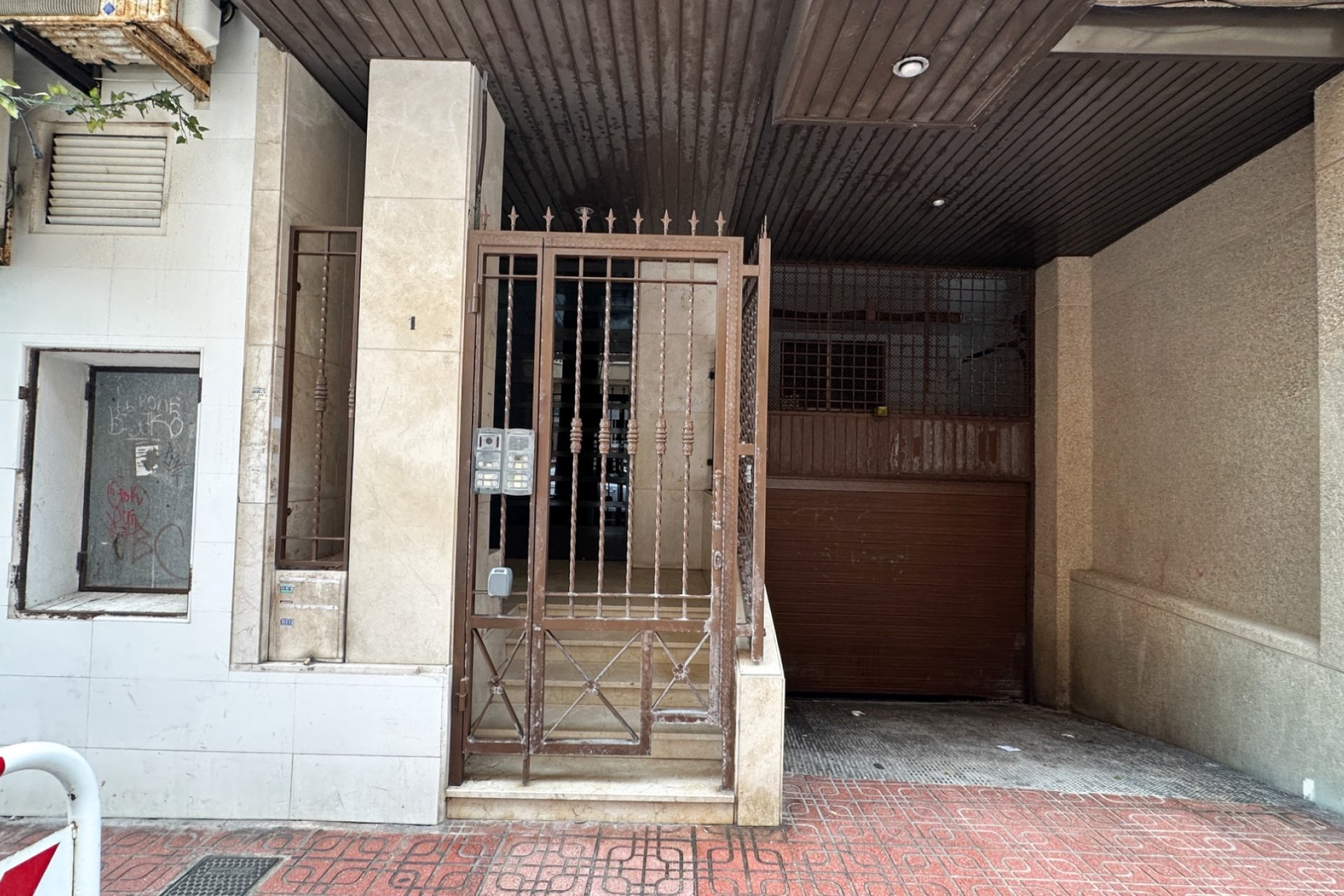 Resale - Apartment / flat - Torrevieja - Playa de los Locos