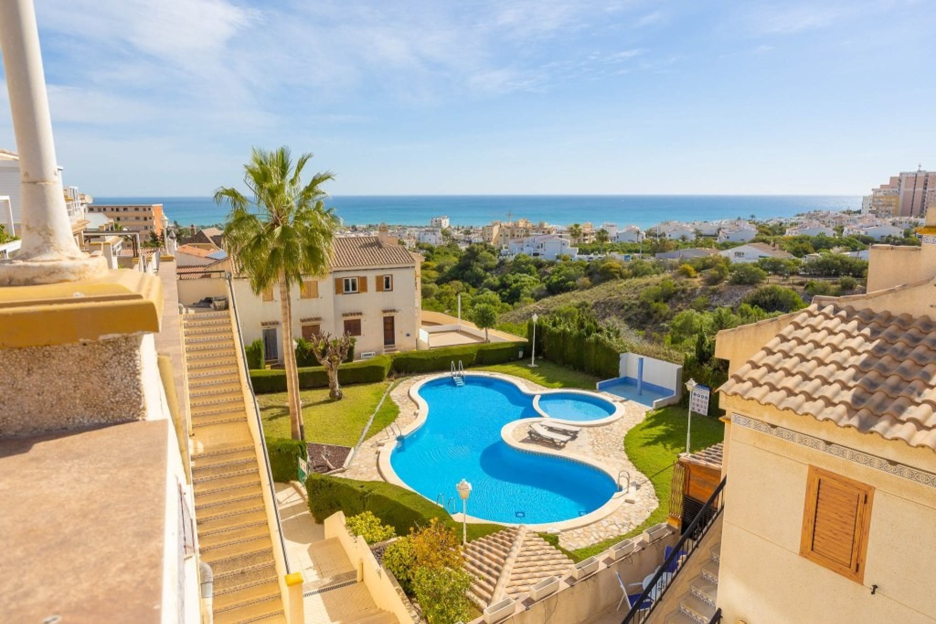 Resale - Apartment - La Mata