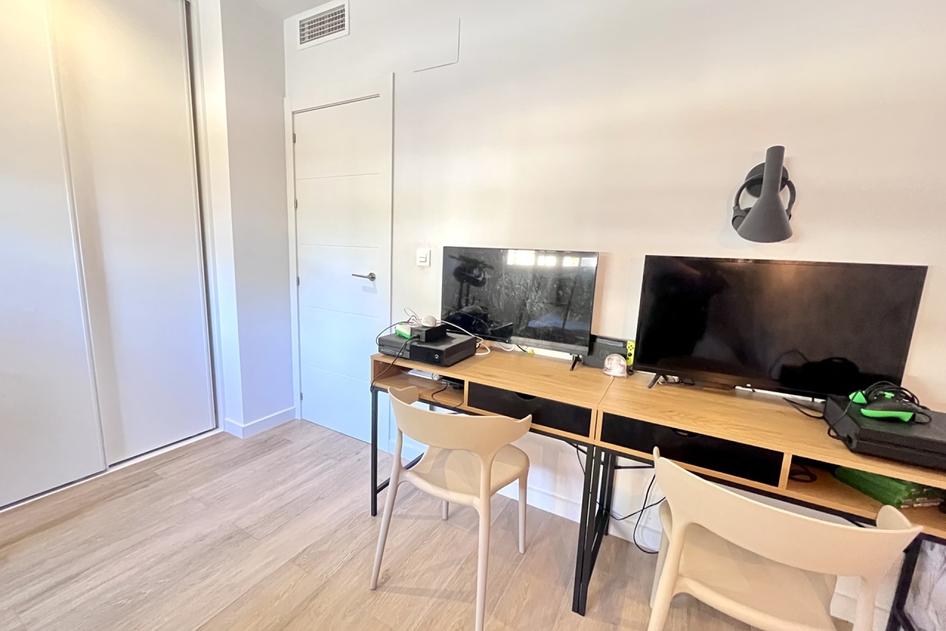 Resale - Apartment - La Mata