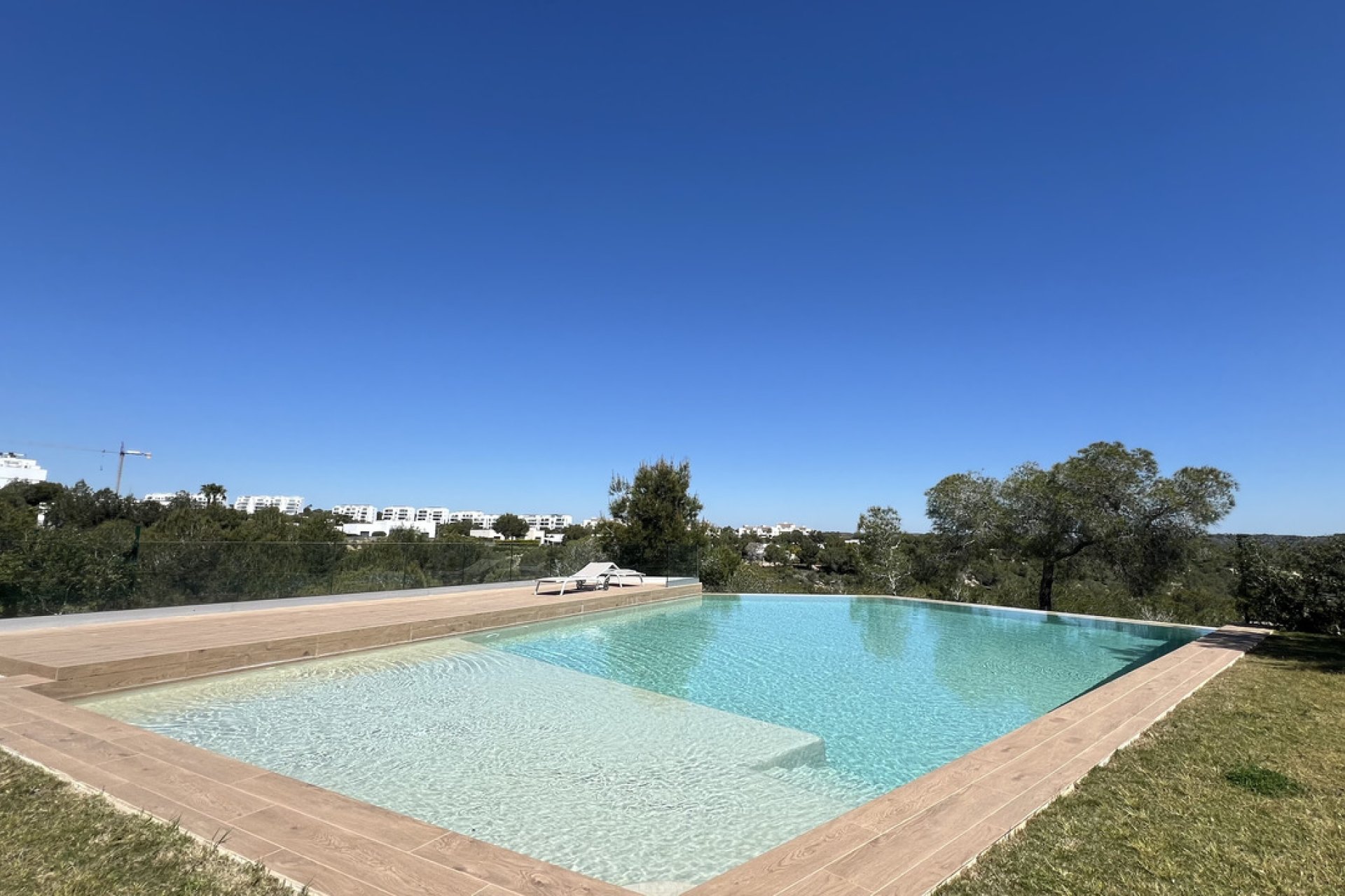 Resale - Apartment - Las Colinas Golf - Las Colinas Golf Resort