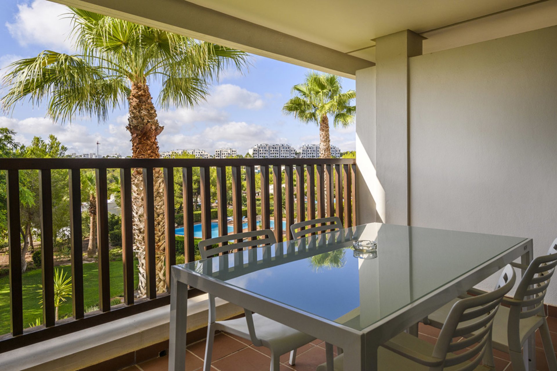 Resale - Apartment - Las Colinas Golf Resort