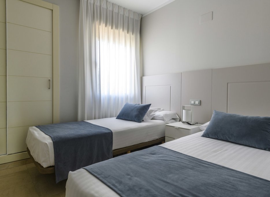 Resale - Apartment - Las Colinas Golf Resort