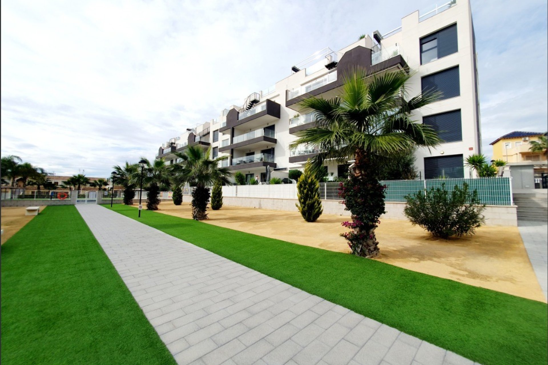 Resale - Apartment - Orihuela Costa - Villamartín