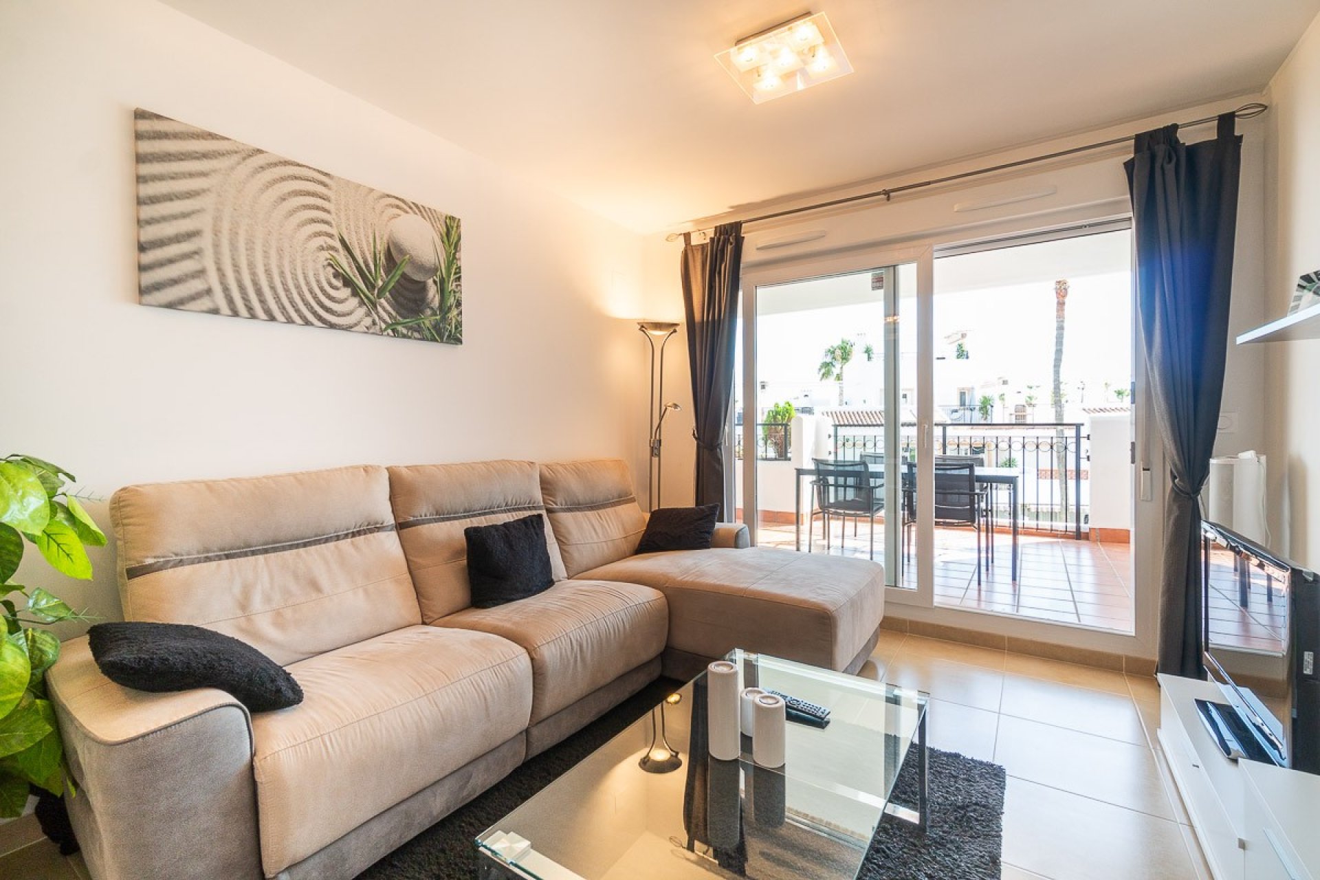 Resale - Apartment - Orihuela Costa - Villamartín
