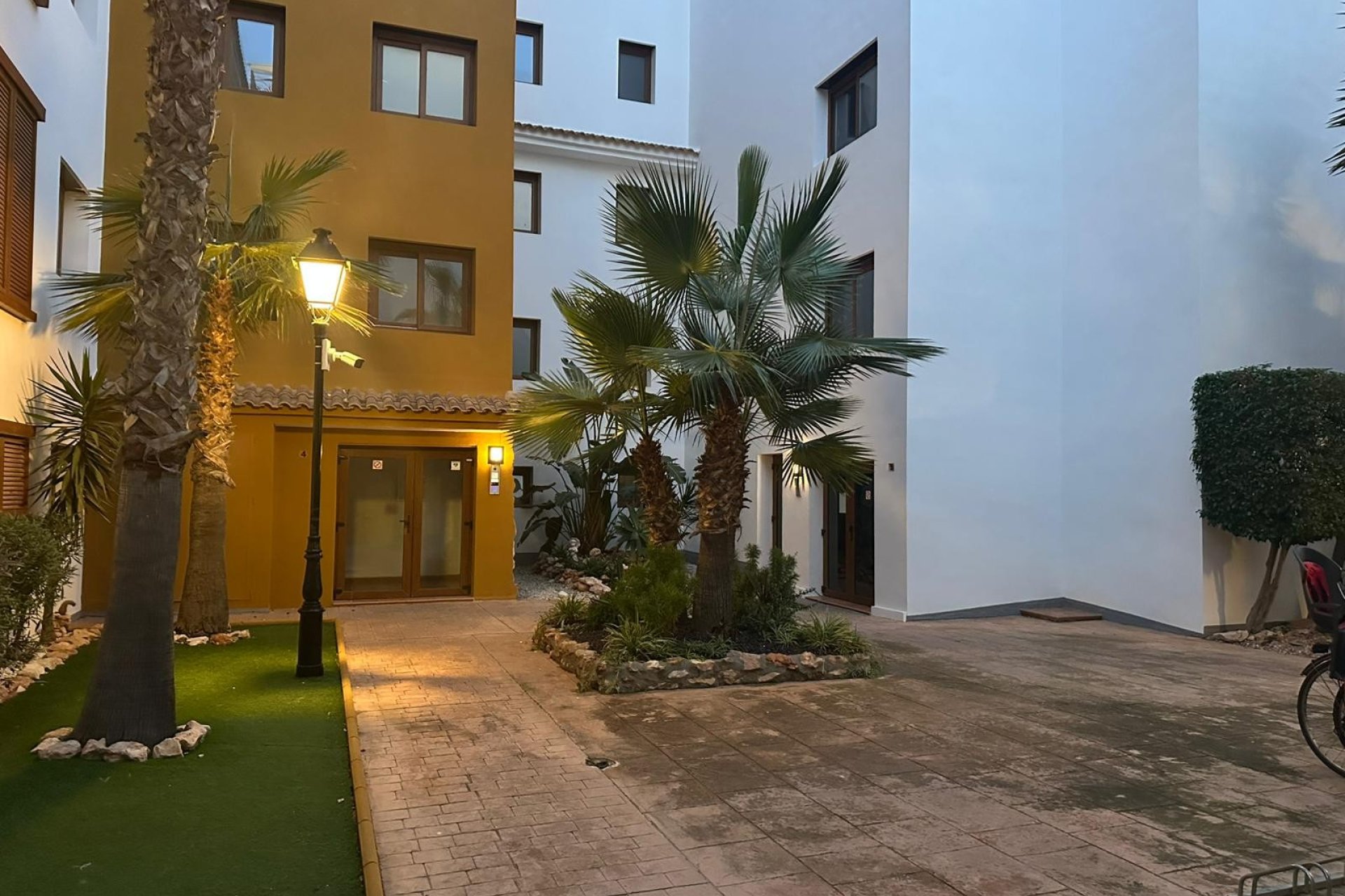 Resale - Apartment - Punta Prima