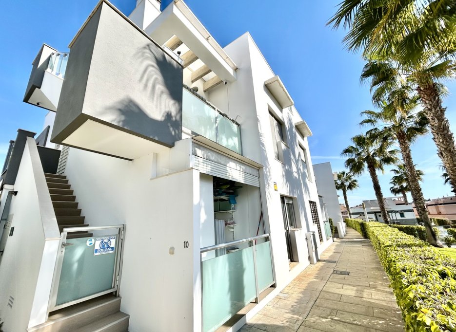 Resale - Apartment - Punta Prima