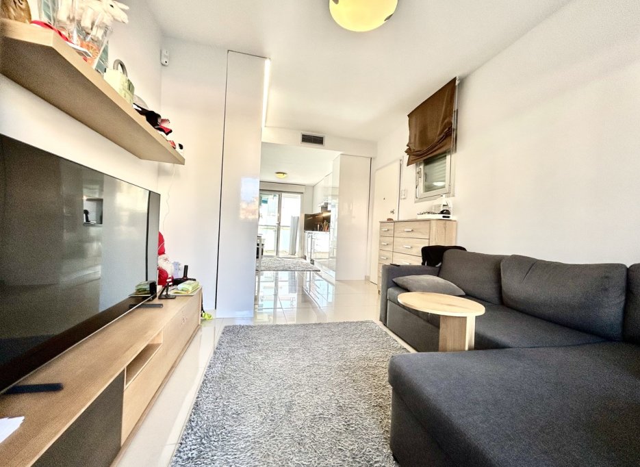Resale - Apartment - Punta Prima