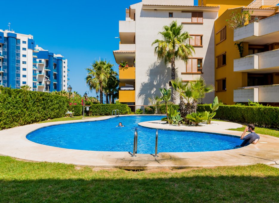 Resale - Apartment - Punta Prima