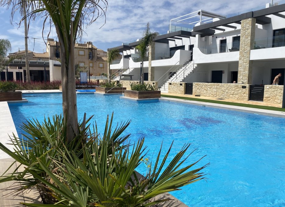 Resale - Apartment - Punta Prima
