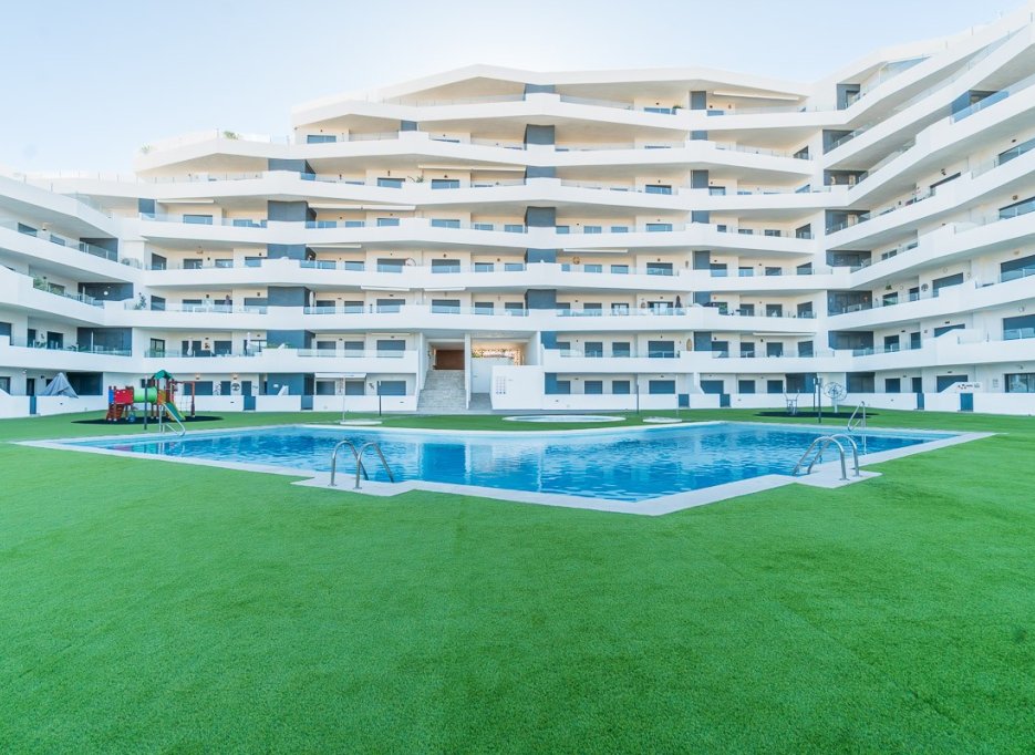 Resale - Apartment - San Miguel de Salinas - San Miguel Salinas