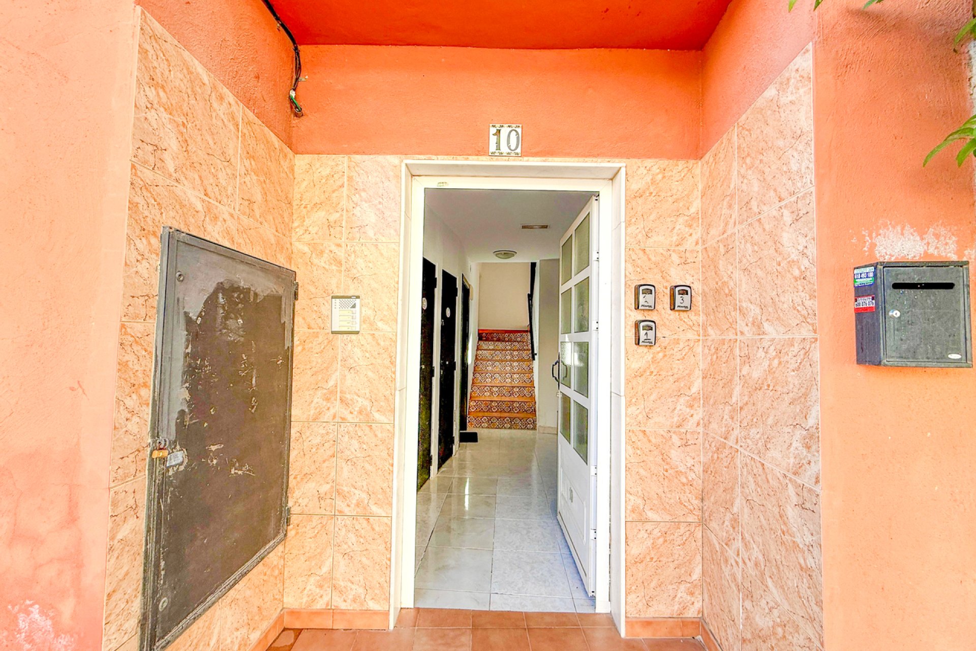 Resale - Apartment - San Miguel de Salinas