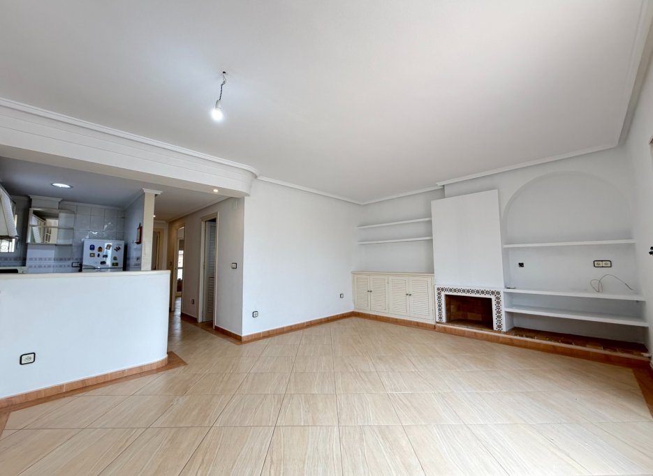 Resale - Apartment - Torrevieja - Los Locos