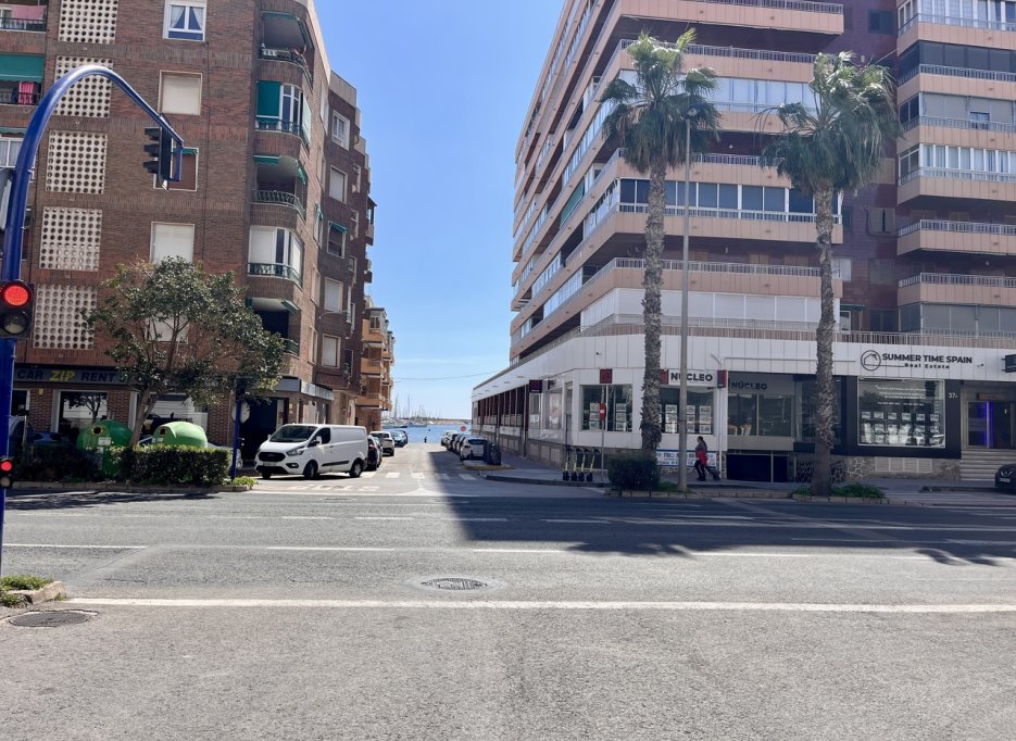 Resale - Apartment - Torrevieja