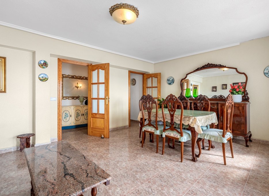 Resale - Apartment - Torrevieja