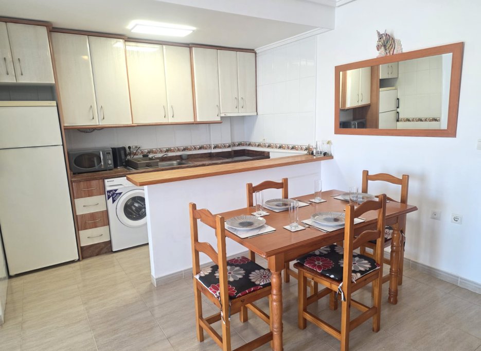 Resale - Apartment - Villamartín - El Galan