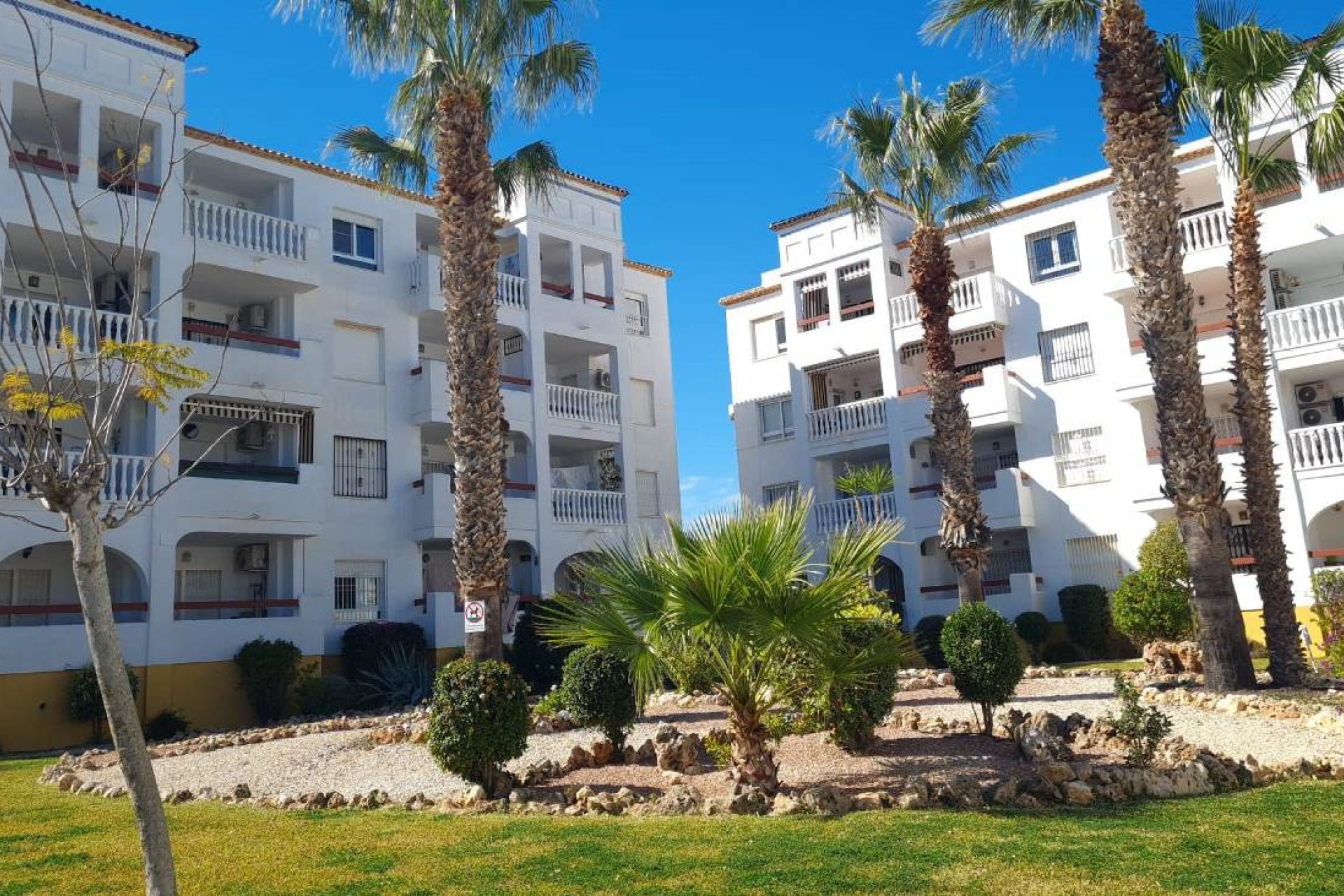 Resale - Apartment - Villamartín - PAU 8