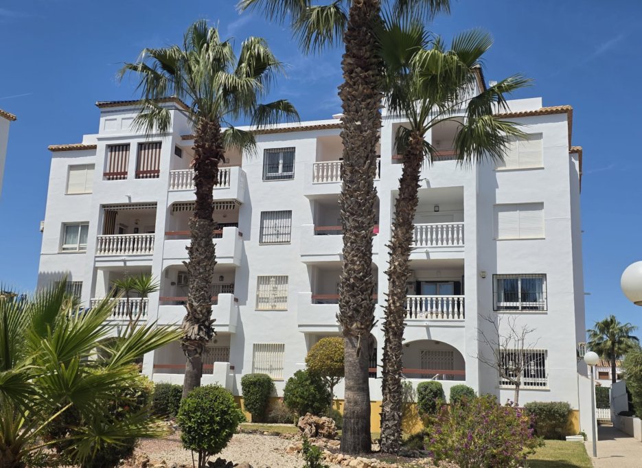 Resale - Apartment - Villamartín - PAU 8