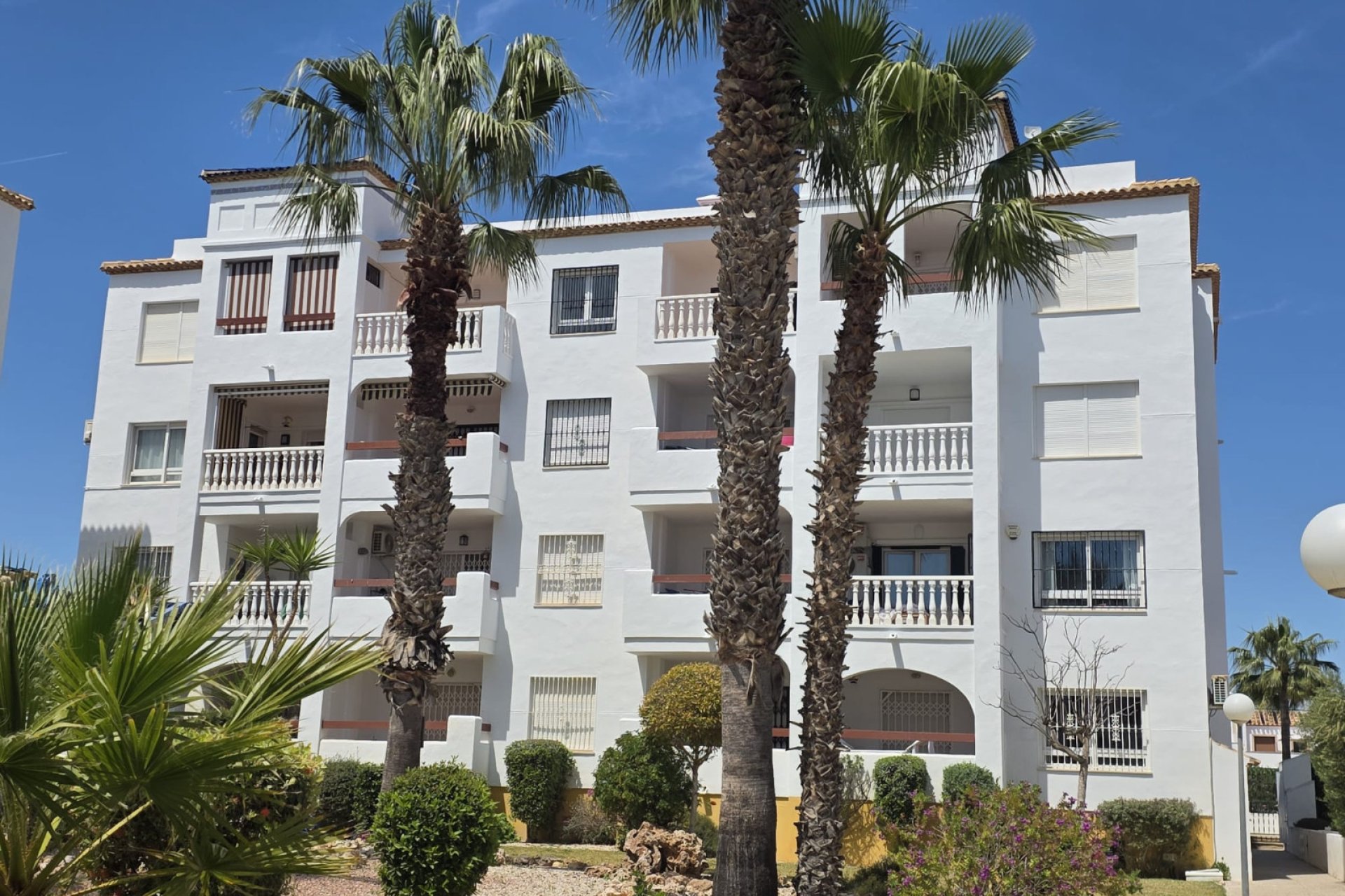 Resale - Apartment - Villamartín - PAU 8