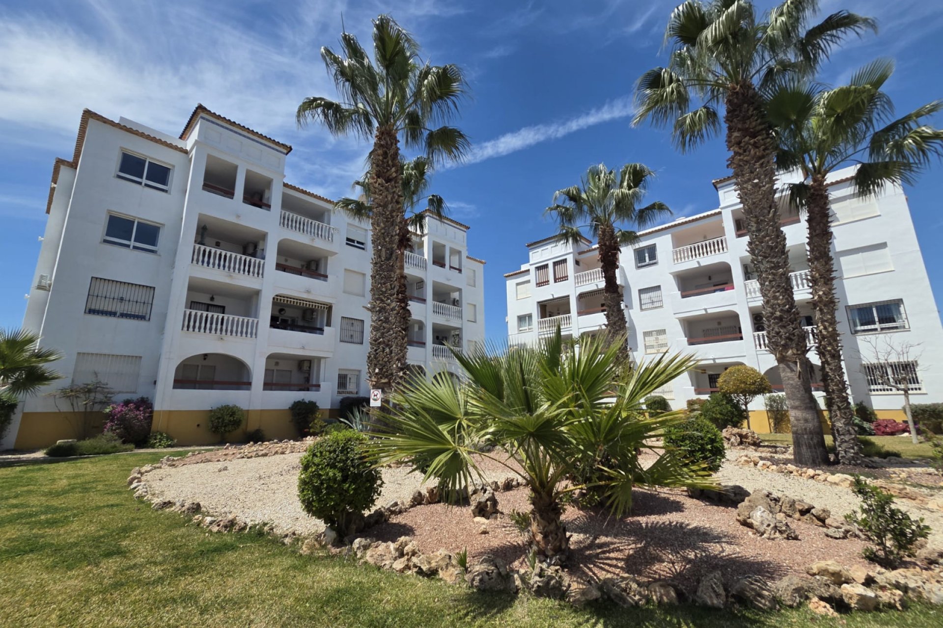 Resale - Apartment - Villamartín - PAU 8