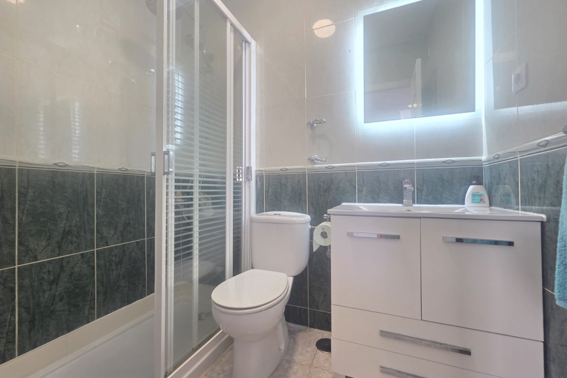 Resale - Apartment - Villamartín - Verdemar