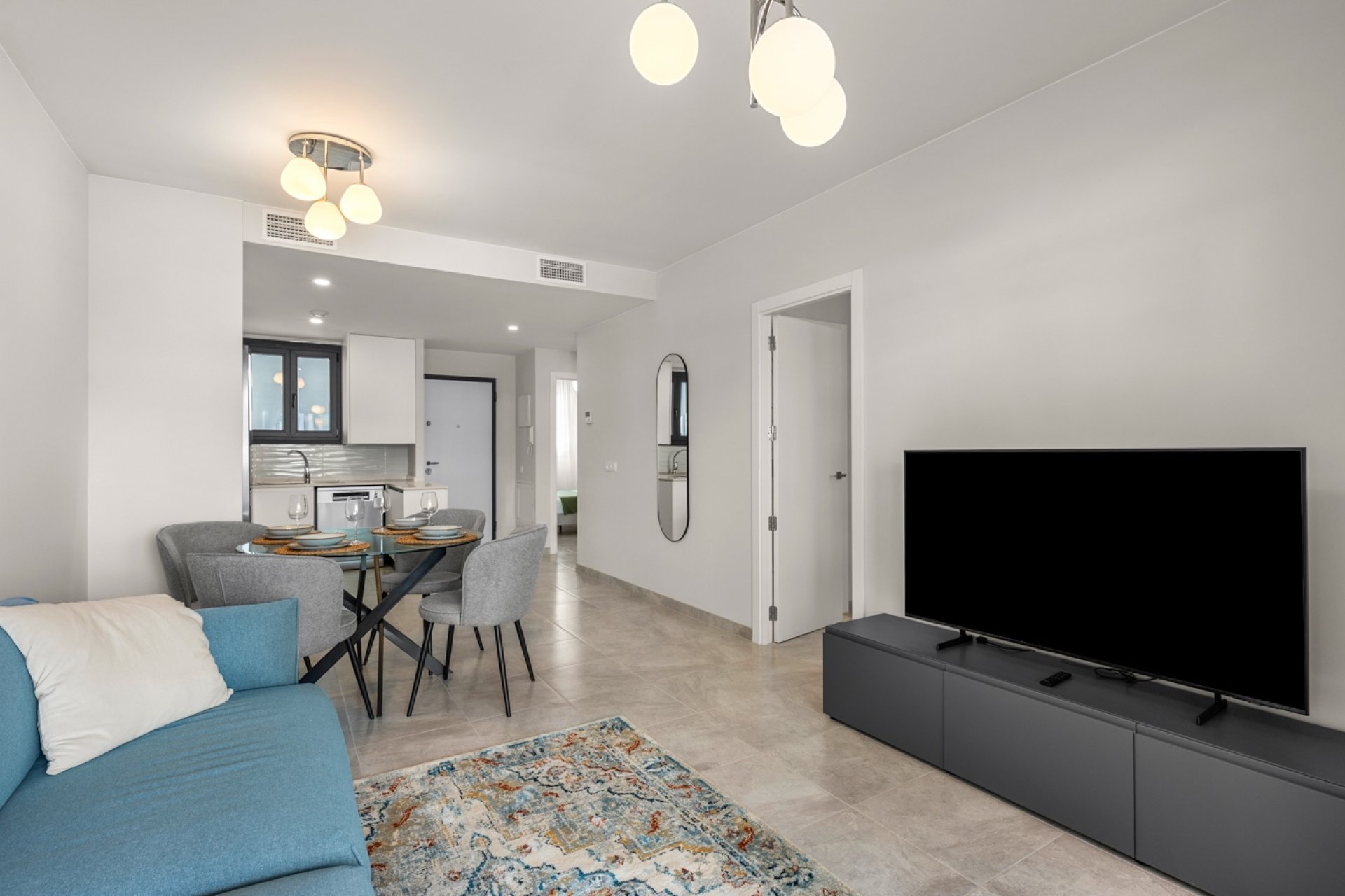 Resale - Apartment - Villamartín