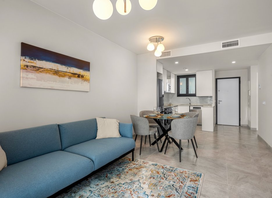 Resale - Apartment - Villamartín