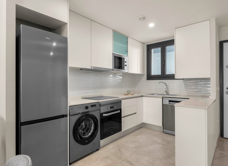 Resale - Apartment - Villamartín
