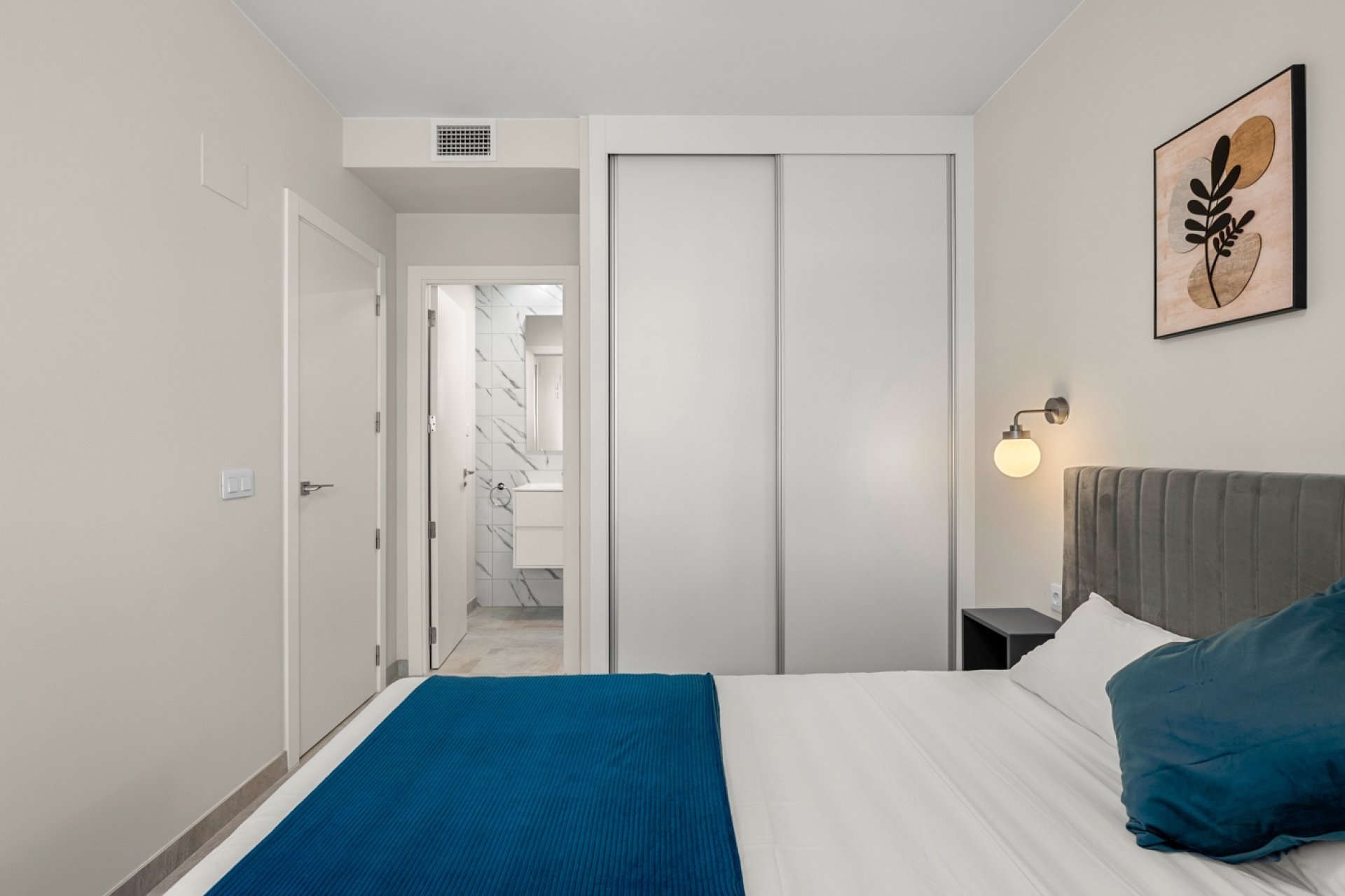 Resale - Apartment - Villamartín