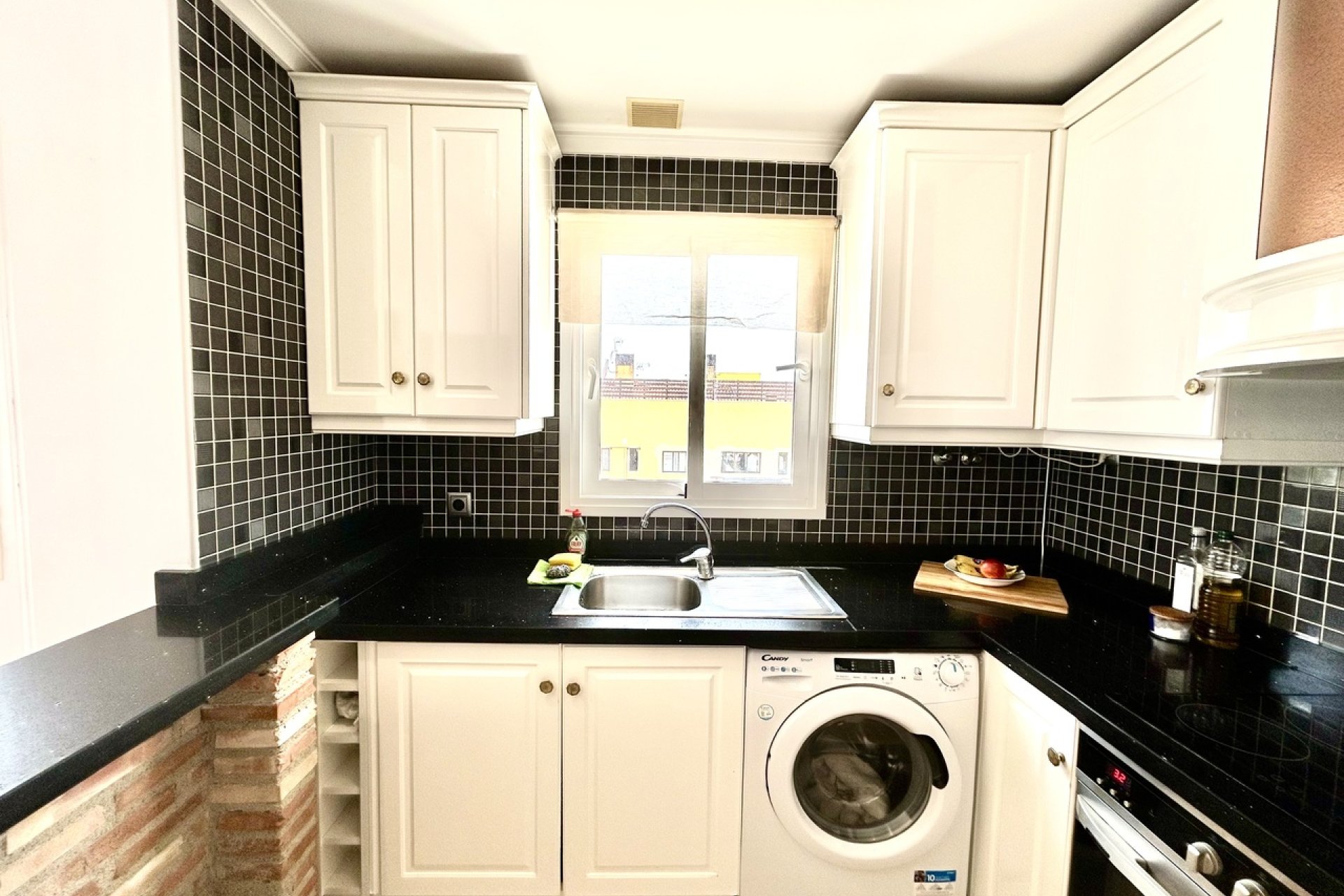 Resale - Apartment - Villamartín