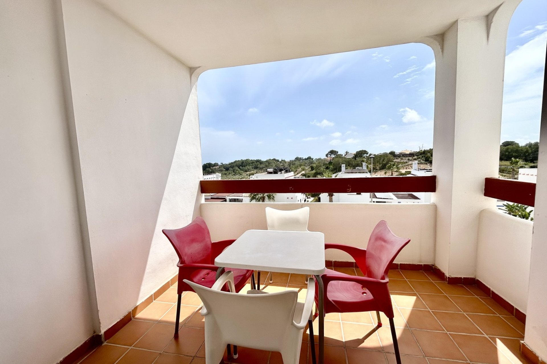 Resale - Apartment - Villamartín