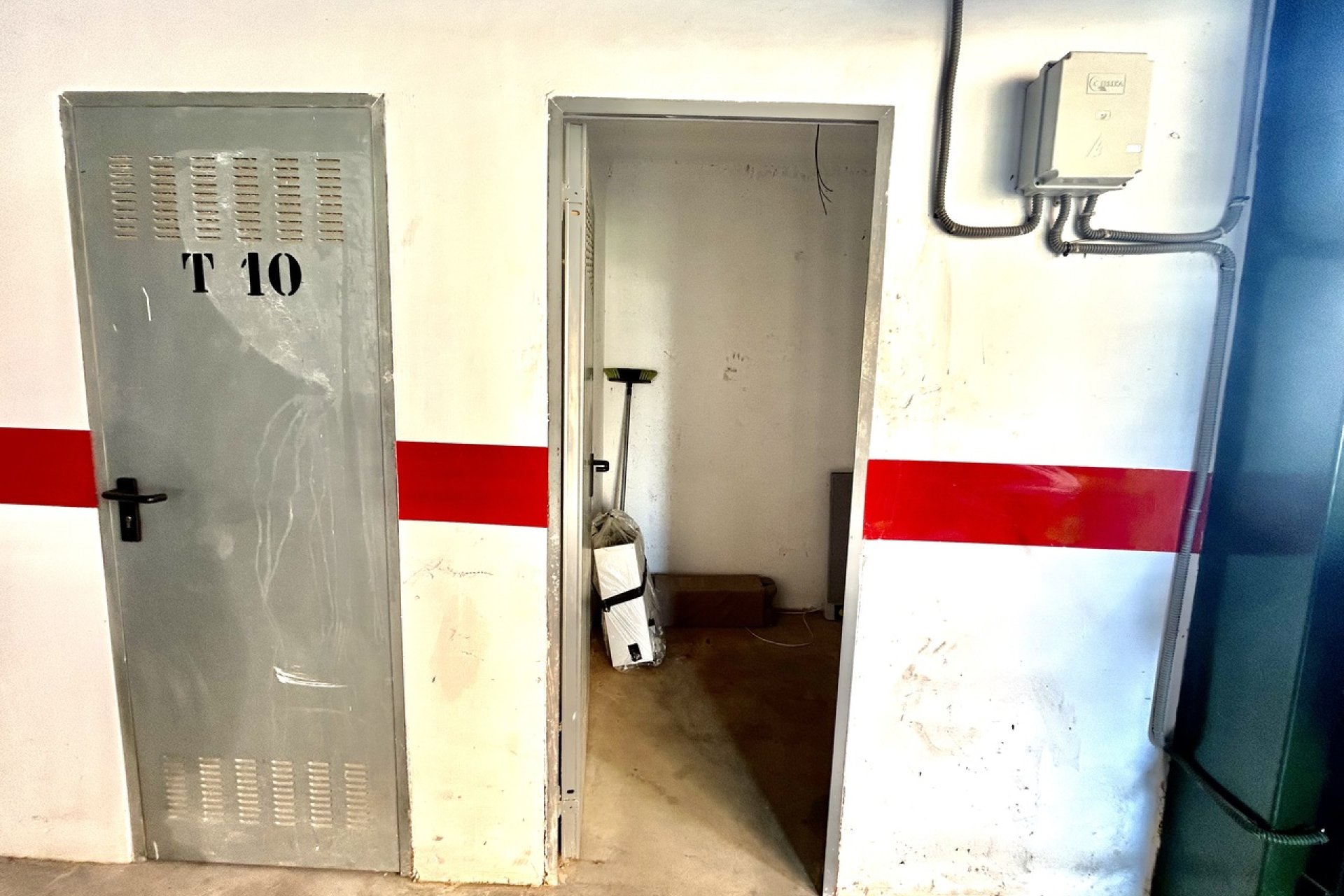 Resale - Apartment - Villamartín