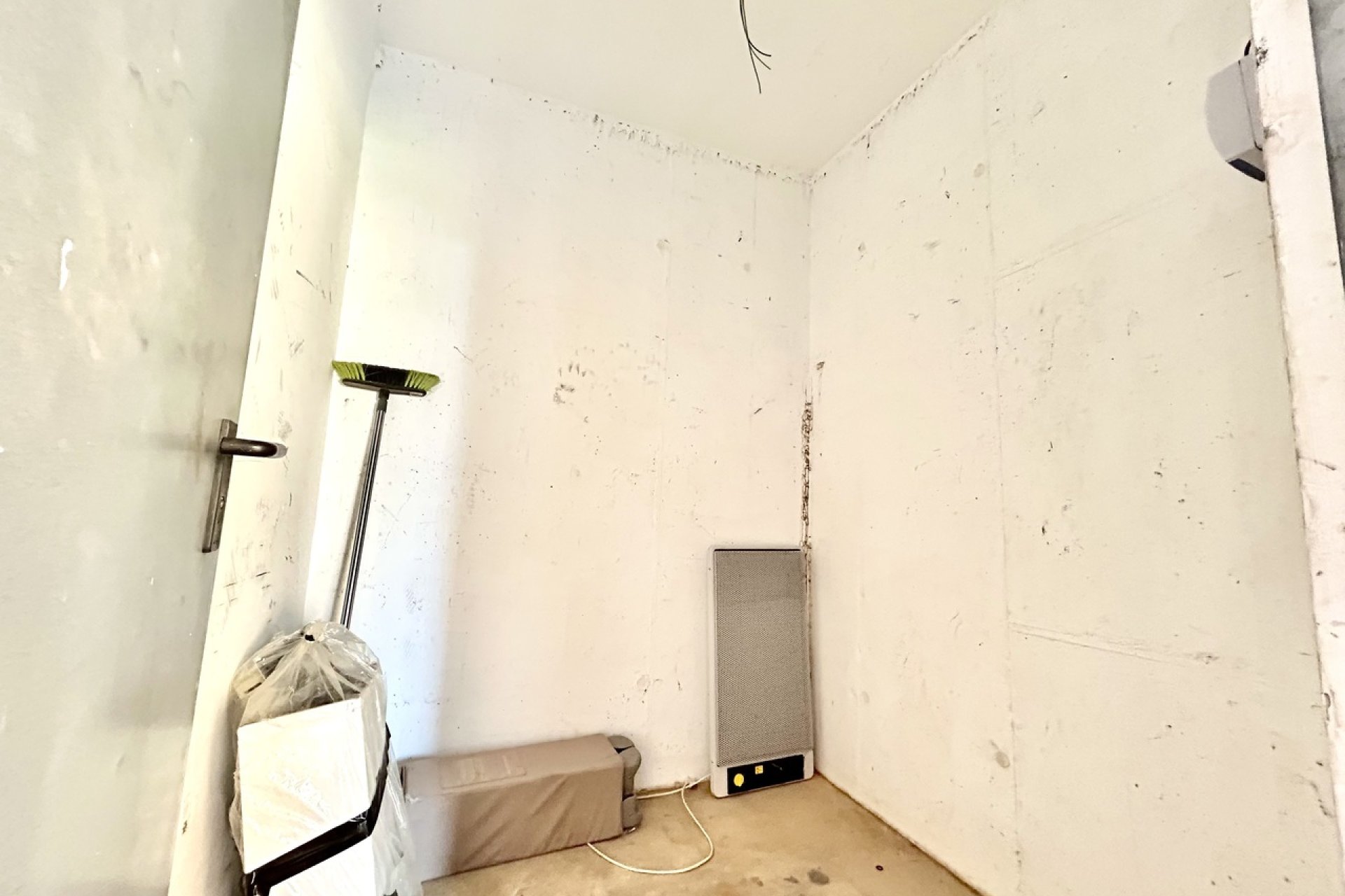 Resale - Apartment - Villamartín