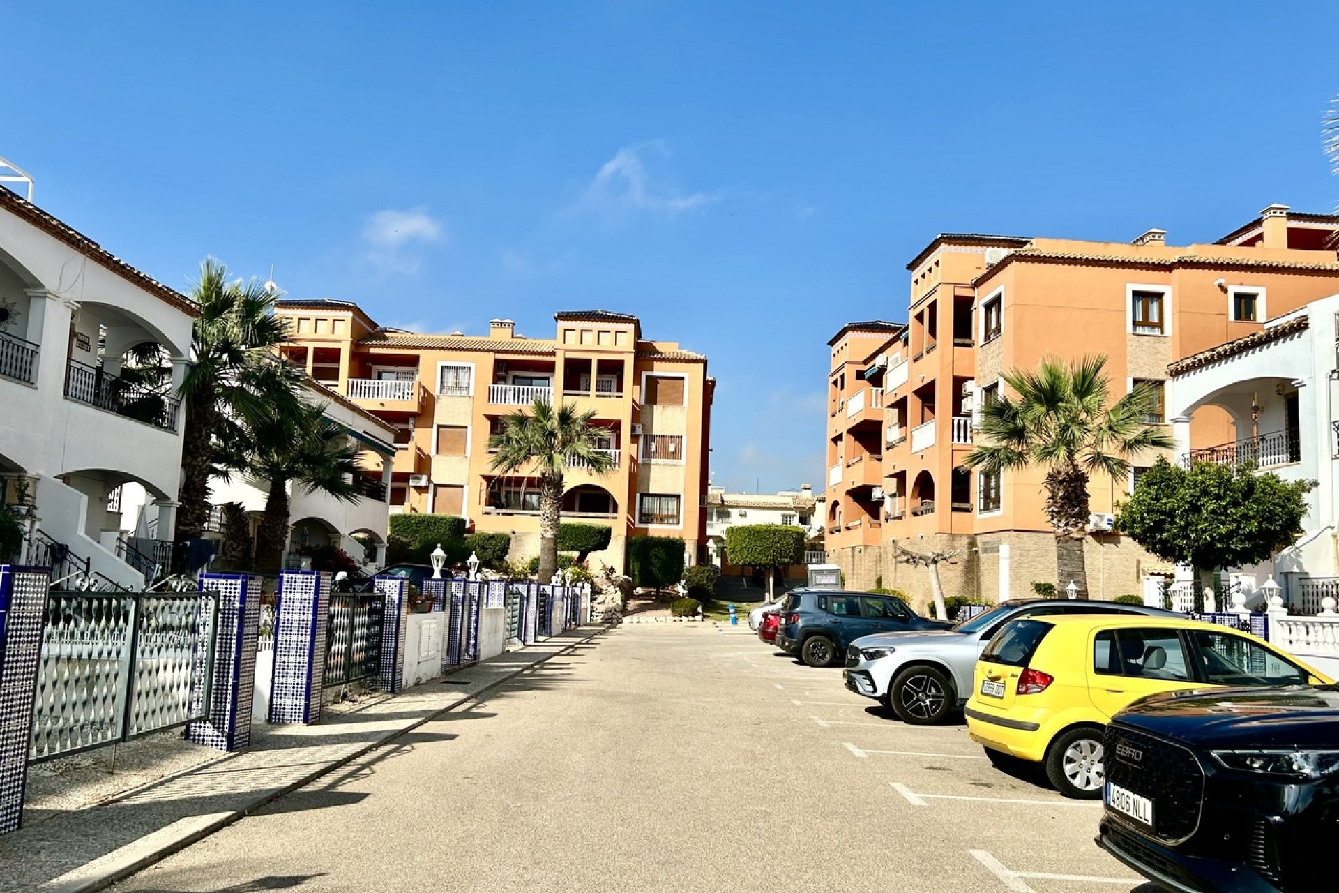 Resale - Apartment - Villamartín