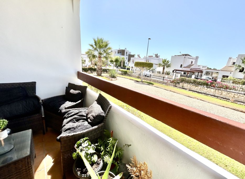 Resale - Apartment - Villamartín