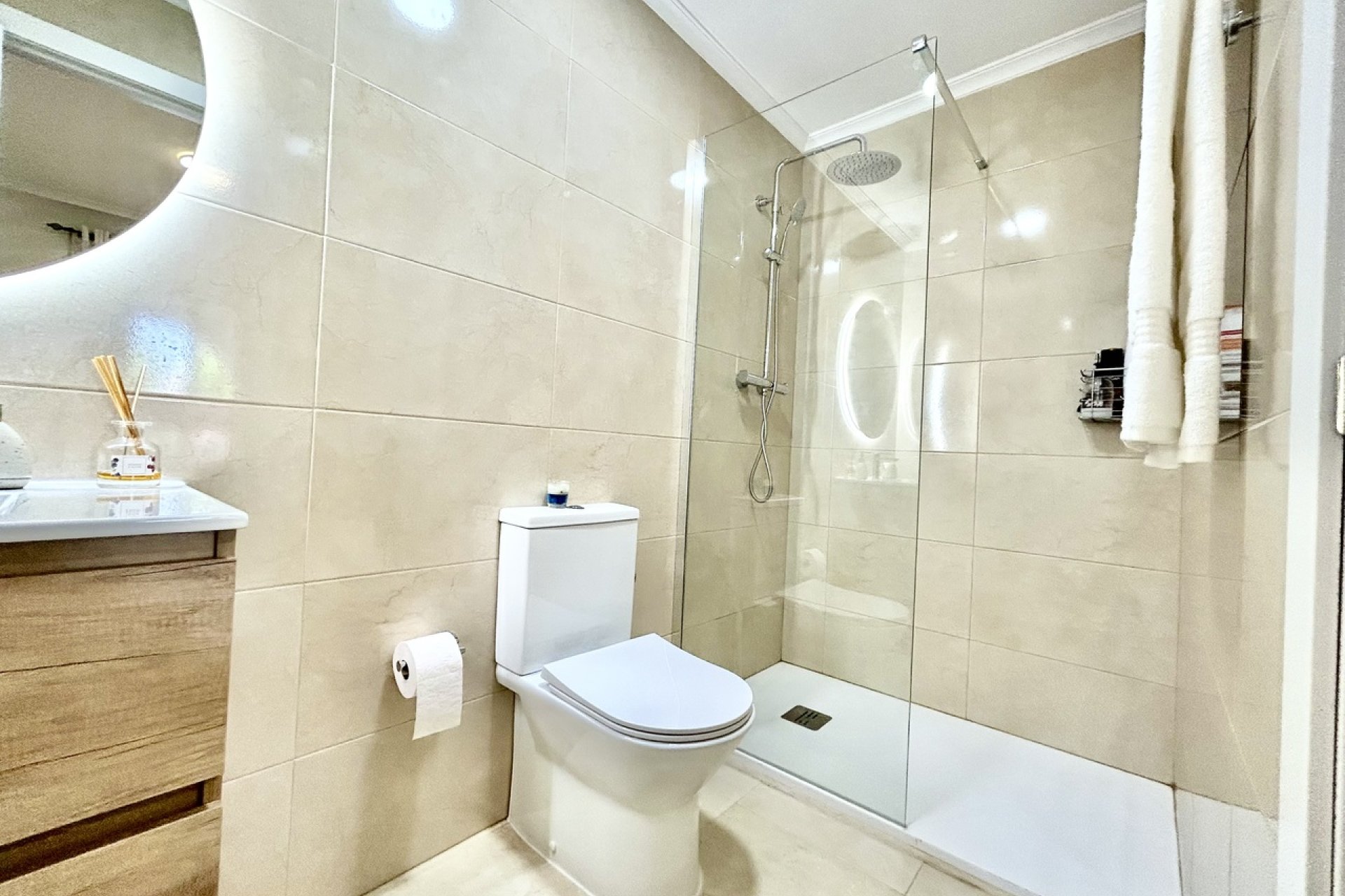 Resale - Apartment - Villamartín