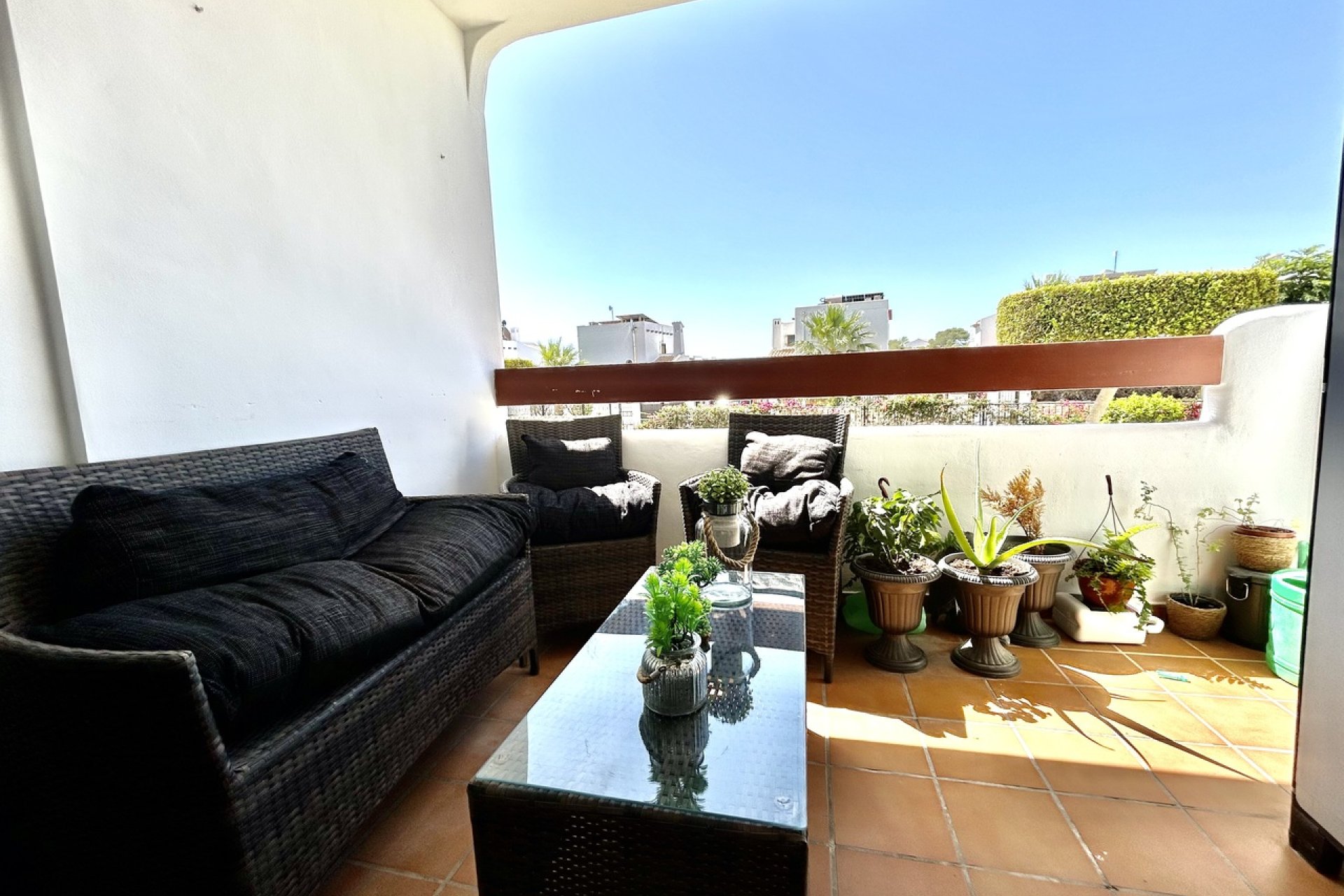 Resale - Apartment - Villamartín