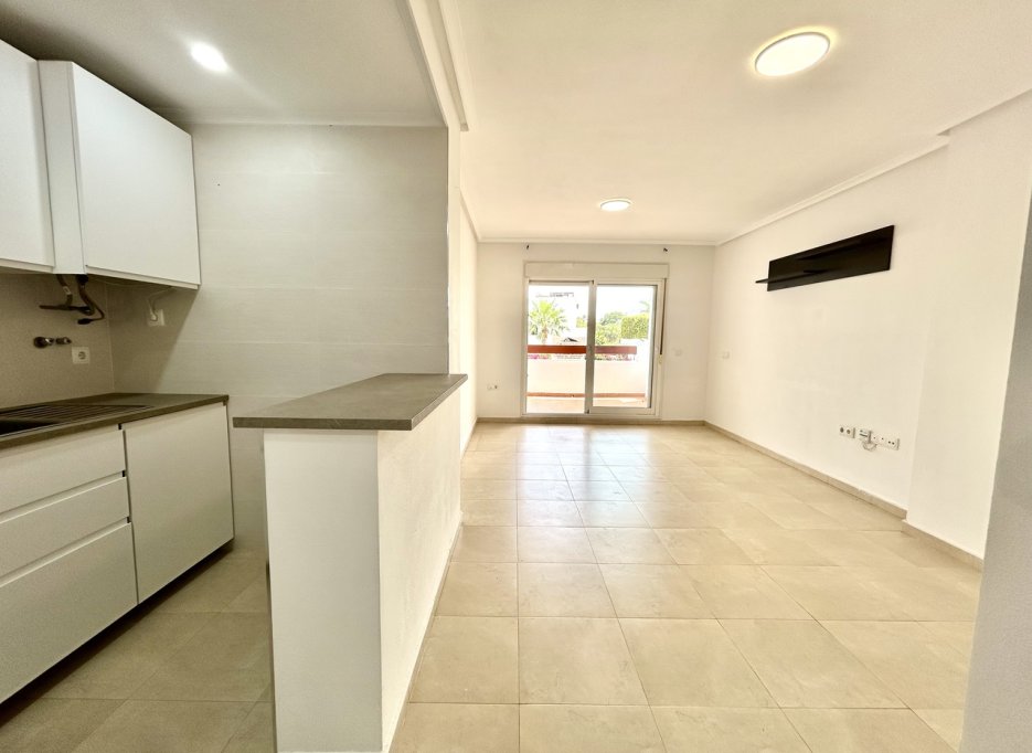 Resale - Apartment - Villamartín