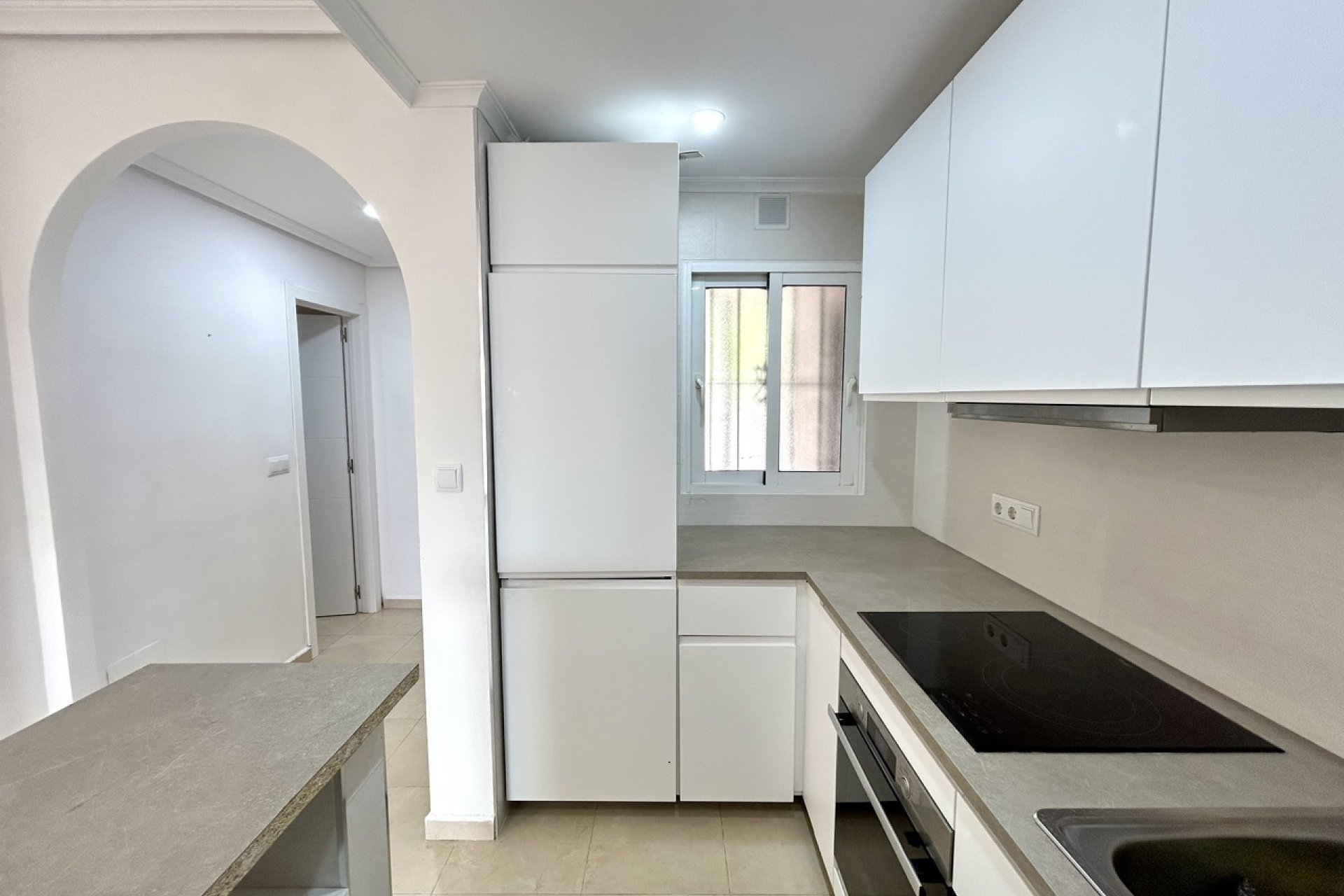 Resale - Apartment - Villamartín