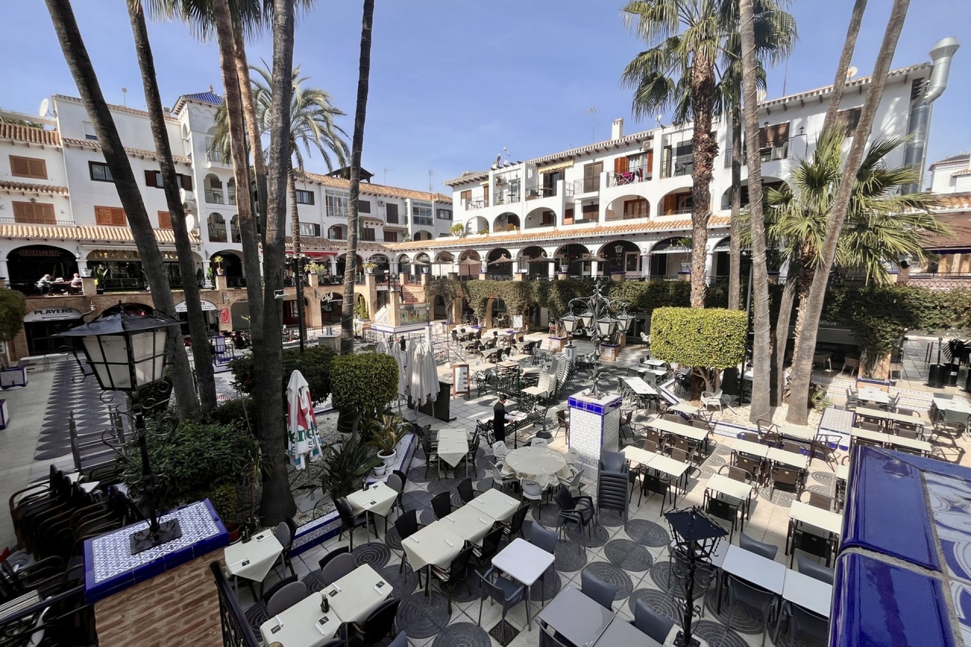 Resale - Apartment - Villamartín