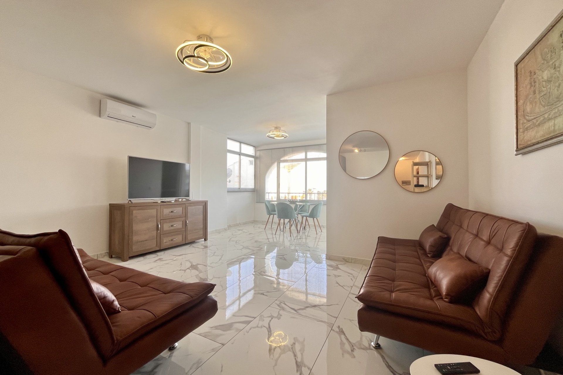 Resale - Apartment - Villamartín