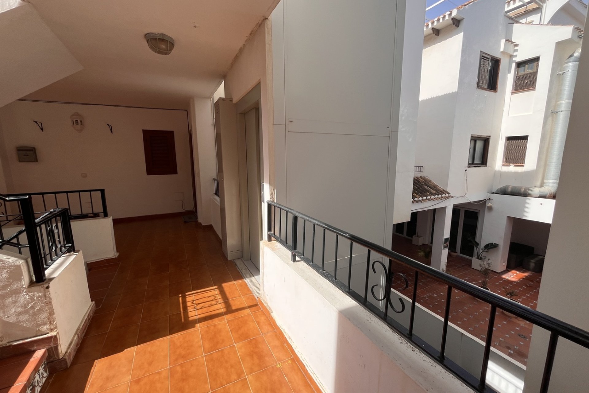 Resale - Apartment - Villamartín