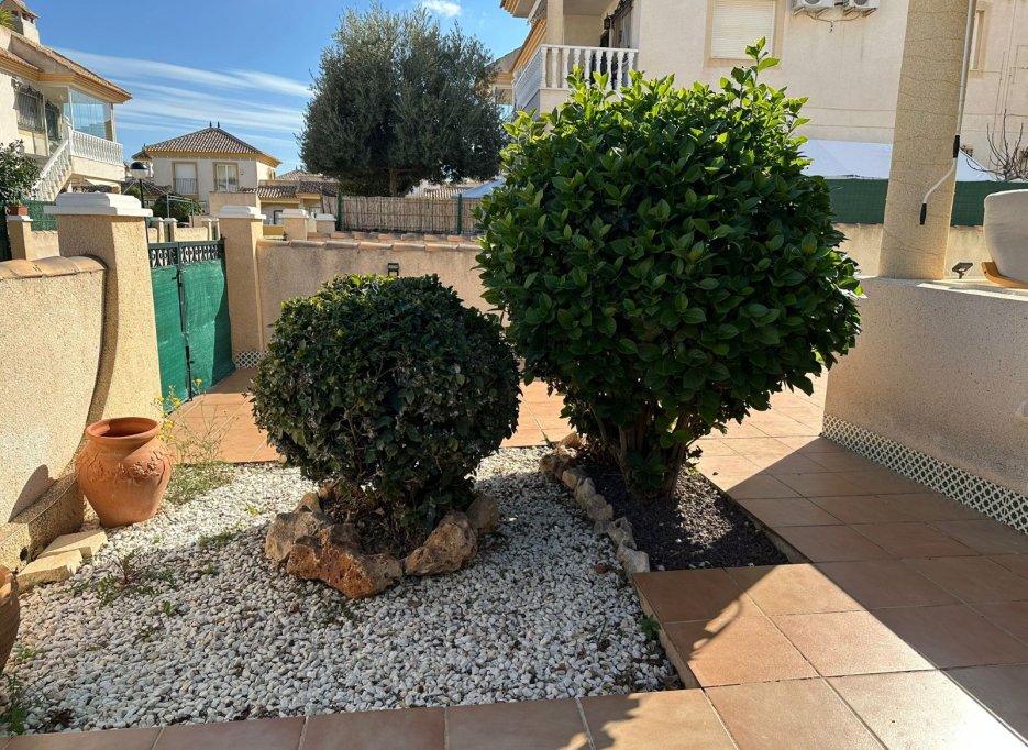 Resale - Bungalow - Groundfloor - Orihuela Costa - PAU 8