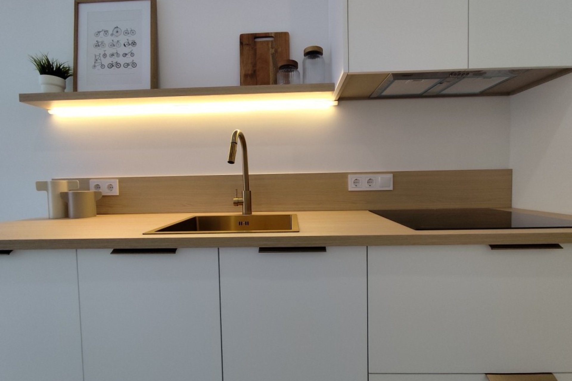 Resale - Bungalow - La Siesta