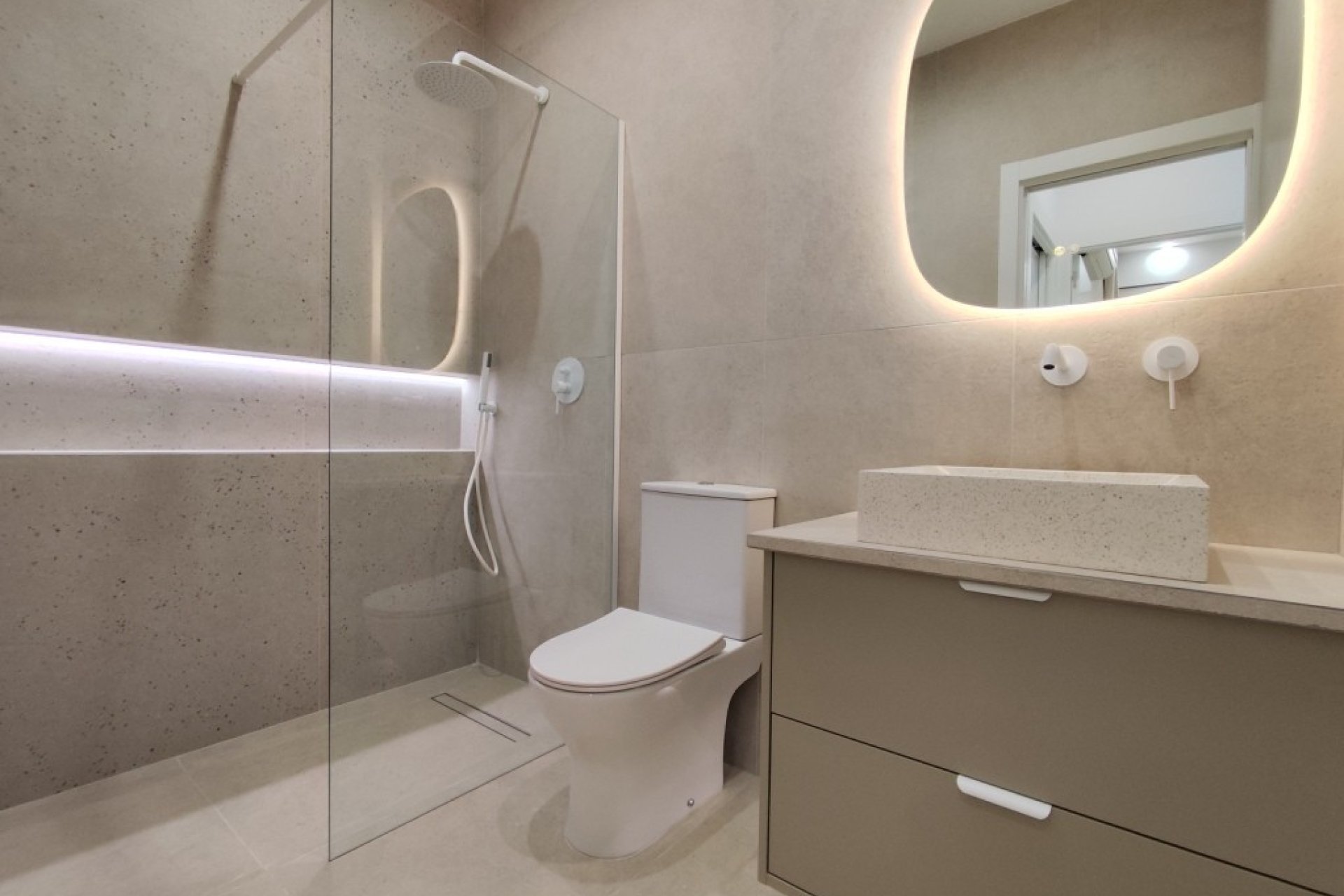 Resale - Bungalow - La Siesta